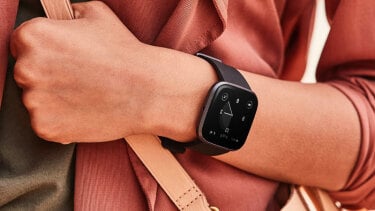 Article - Fitbit Versa Black Friday Deals 2020